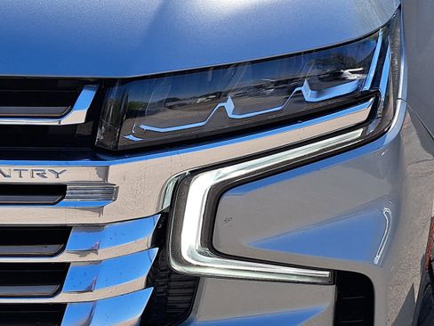 Used 2024 Chevrolet Tahoe High Country image 32