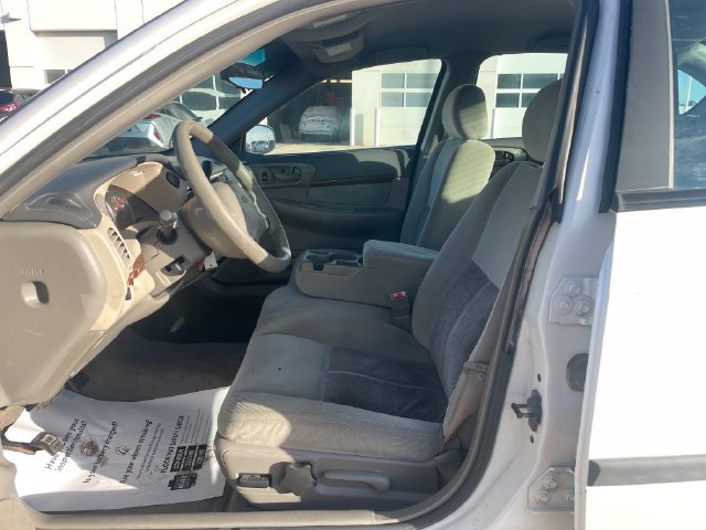 Used 2004 Chevrolet Impala w/ Preferred Equipment Group FWD image 19