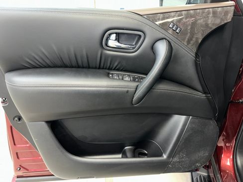 Used 2023 Nissan Armada Platinum w/ Captain's Chairs Package AWD/4WD image 8