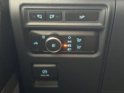 Used 2022 Ford F150 XLT w/ Equipment Group 302A High AWD/4WD image 31