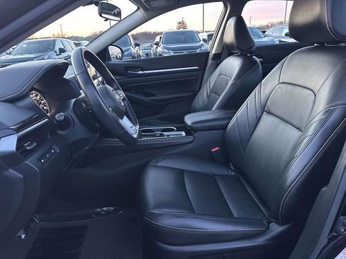 Used 2024 Nissan Altima 2.5 SR w/ SR Premium Package image 15