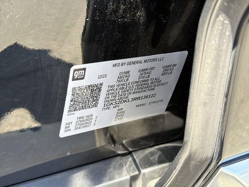 Used 2024 GMC Yukon Denali AWD/4WD image 34