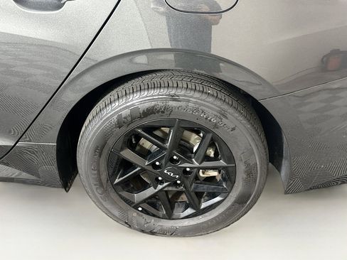 Used 2025 Kia K5 LXS image 11