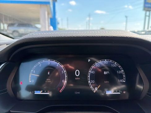 New 2025 Jeep Grand Cherokee L Limited w/ Luxury Tech Group II image 11