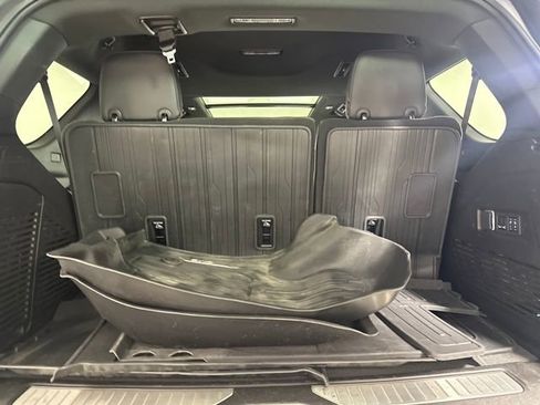 Used 2025 GMC Yukon Denali Ultimate w/ LPO, Floor Liner Package image 26