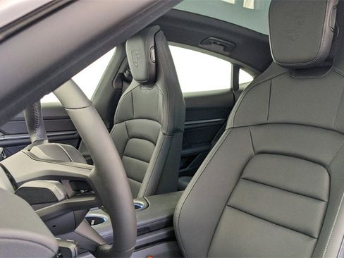 Certified 2025 Porsche Taycan 4S image 34