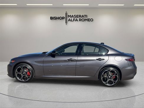 New 2025 Alfa Romeo Giulia image 6