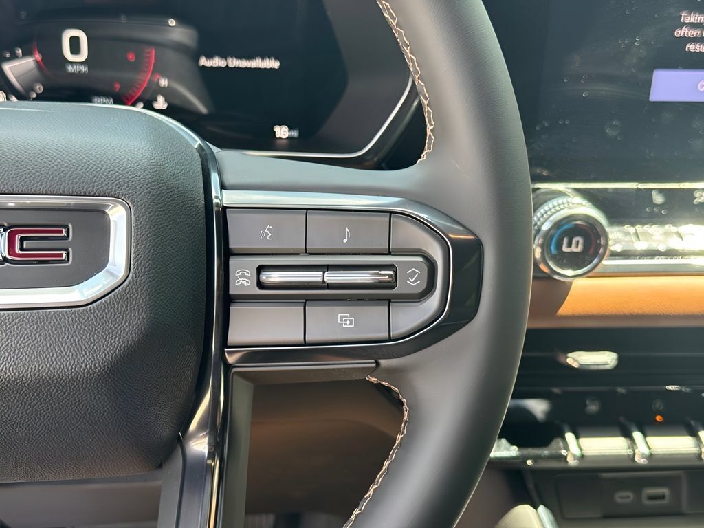 New 2026 GMC Canyon AT4 AWD/4WD image 12