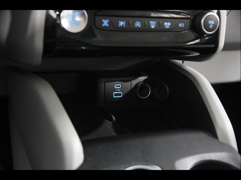 Used 2023 Ford Escape Platinum w/ Premium Technology Package AWD/4WD image 15