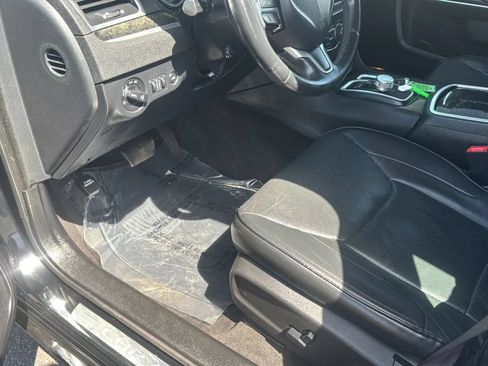 Used 2016 Chrysler 300 C RWD image 27