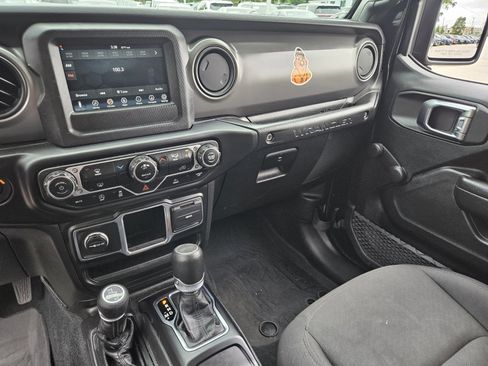 Used 2023 Jeep Wrangler Unlimited Sport AWD/4WD image 20