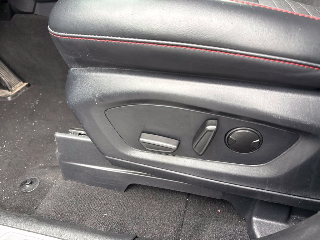 Used 2025 Ford Explorer ST-Line AWD/4WD image 11