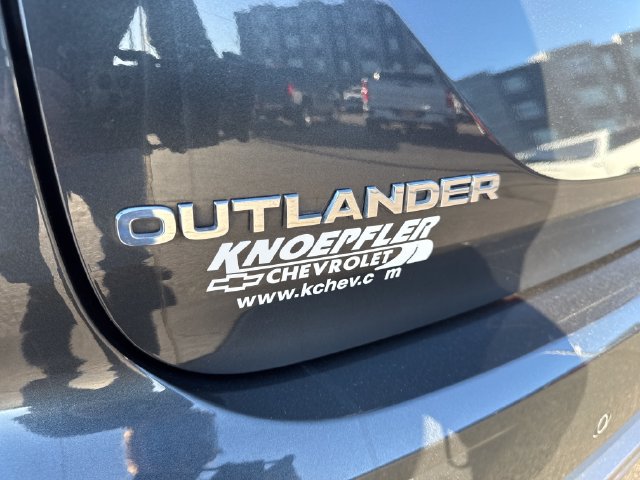 Used 2025 Mitsubishi Outlander SE AWD/4WD image 33