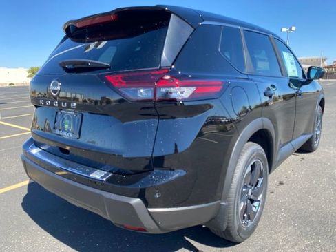 New 2026 Nissan Rogue SV image 8