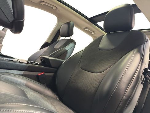 Used 2017 Ford Edge Sport w/ Technology Package image 15