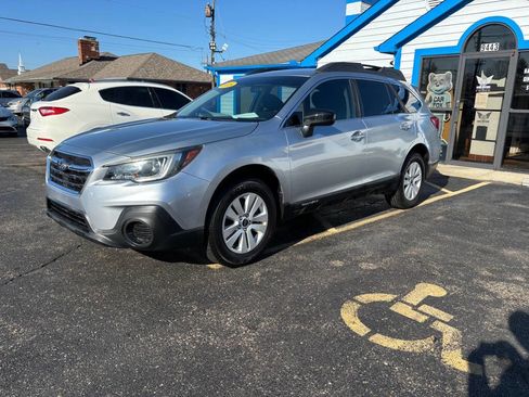 Used 2018 Subaru Outback 2.5i image 1