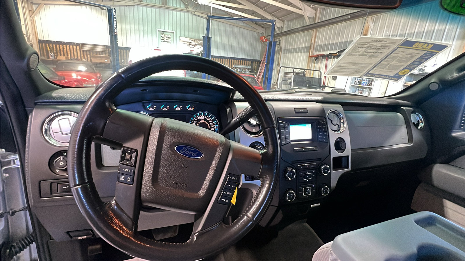Used 2013 Ford F150 XLT w/ Luxury Equipment Group AWD/4WD image 14