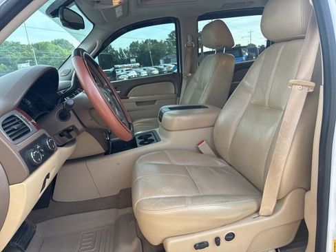 Used 2011 Chevrolet Silverado 3500 LTZ w/ LTZ Plus Package AWD/4WD image 28