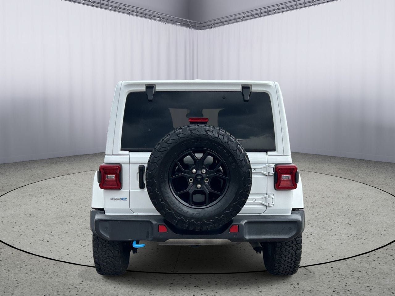 Used 2024 Jeep Wrangler Unlimited Sahara w/ Safety Group AWD/4WD image 8