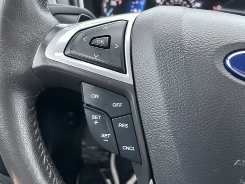 Used 2016 Ford Fusion Titanium image 13