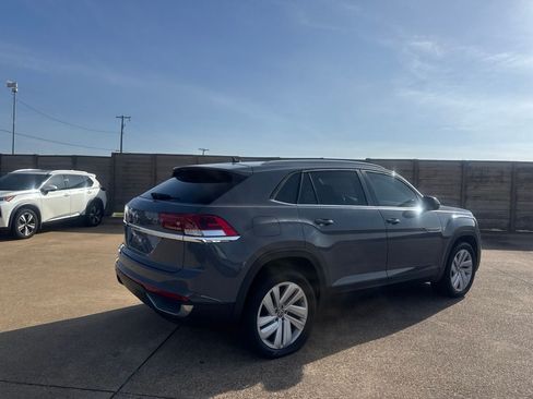 Used 2021 Volkswagen Atlas Cross Sport SE FWD image 20