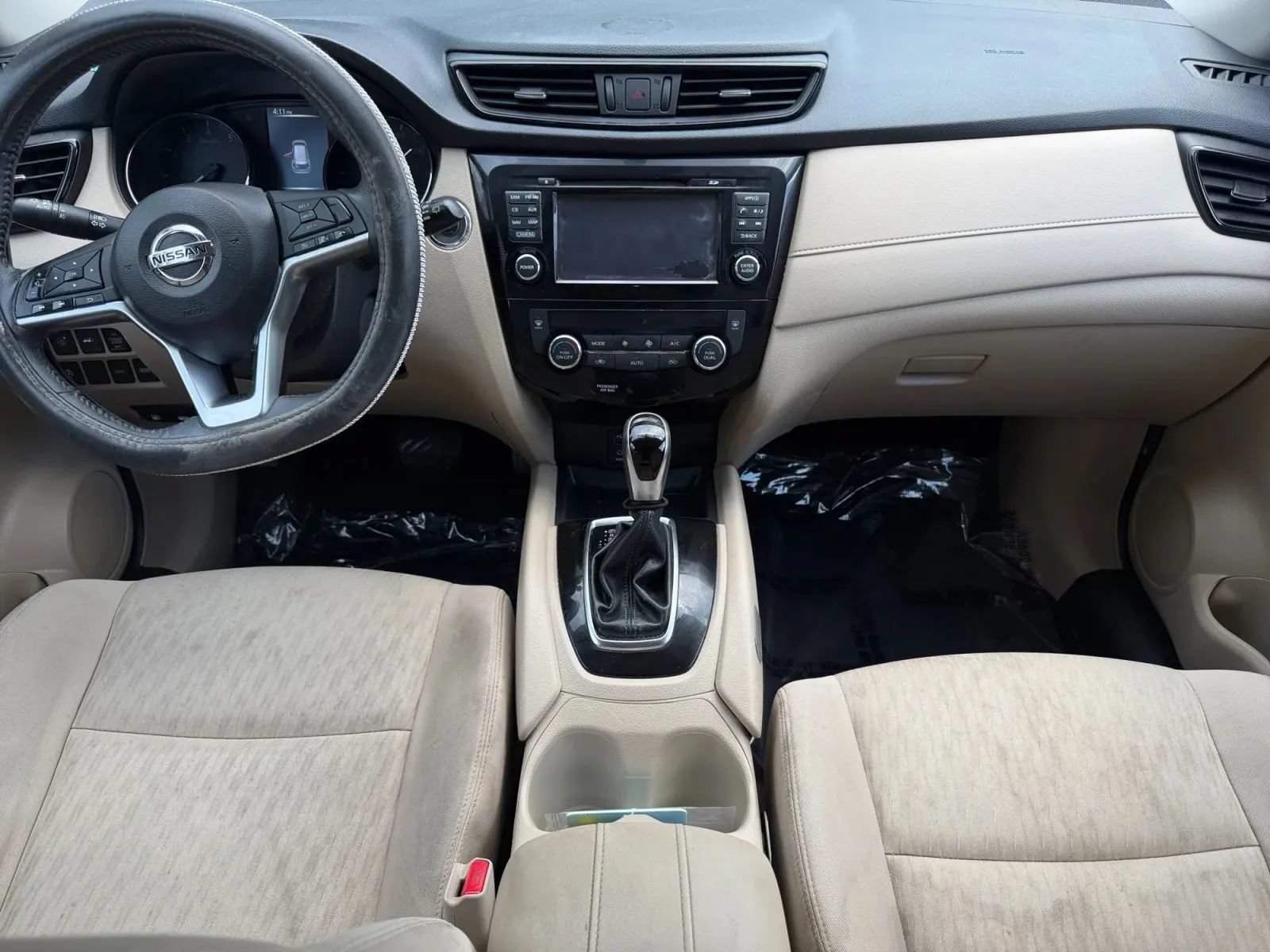 Used 2017 Nissan Rogue SV w/ SV Premium Package FWD image 14