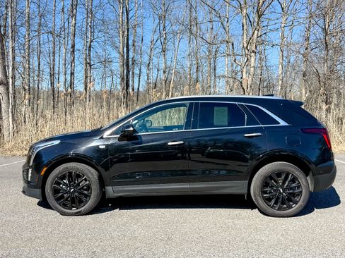 Used 2022 Cadillac XT5 Premium Luxury w/ LPO, ONYX Package image 8