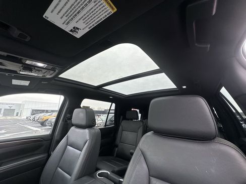 Used 2023 Chevrolet Tahoe Z71 w/ Luxury Package image 21