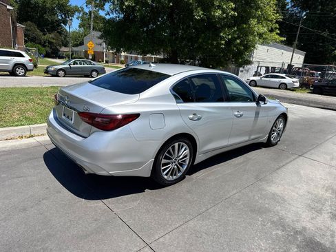 Used 2018 INFINITI Q50 Luxe w/ Cargo Package (L95) RWD image 4
