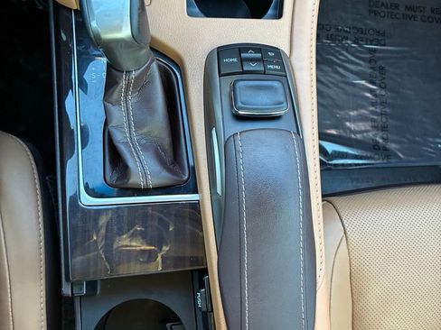 Used 2018 Lexus ES 300h image 34