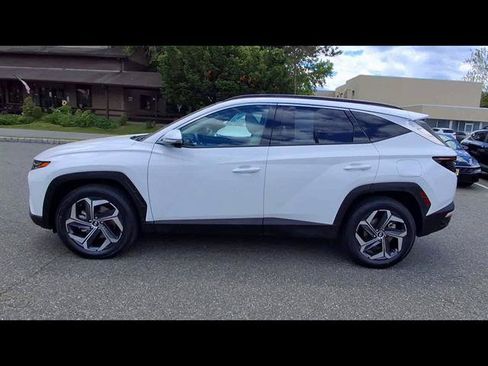 Certified 2024 Hyundai Tucson Limited AWD/4WD image 5