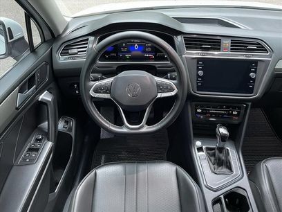 Used 2022 Volkswagen Tiguan SE