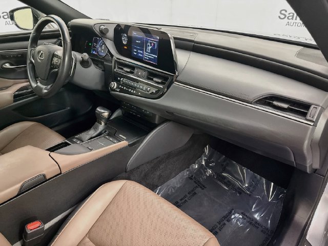 Used 2022 Lexus ES 300h w/ Premium Package FWD image 31