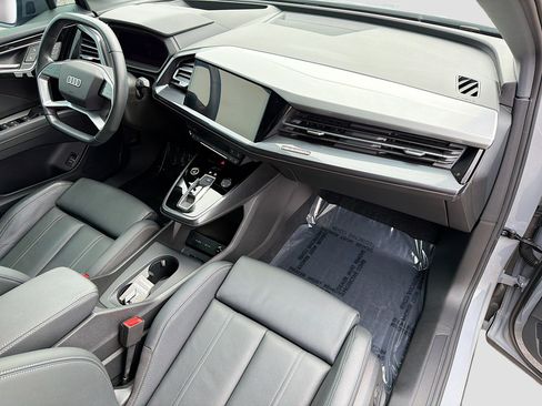 Used 2023 Audi Q4 e-tron Prestige image 14