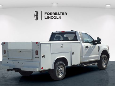 Used 2020 Ford F250 XL w/ Power Equipment Group AWD/4WD image 3