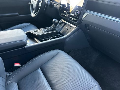 Certified 2024 Lexus GX 550 550 Overtrail+ image 20