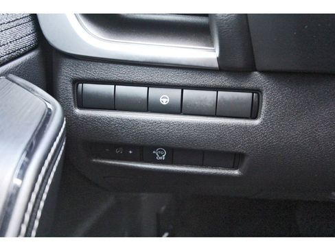 Used 2023 Nissan Rogue SV FWD image 20