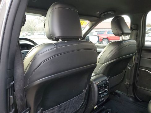 Used 2021 Jeep Grand Cherokee L Altitude image 26