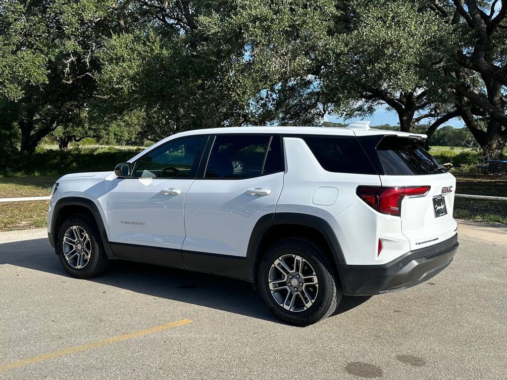 Used 2026 GMC Terrain Elevation AWD/4WD image 7