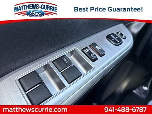 Used 2014 Toyota Camry XLE image 23