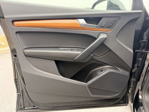 Certified 2023 Audi Q5 2.0T Premium w/ Convenience Package image 12