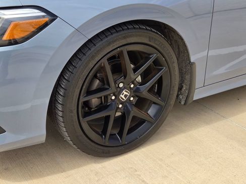 Used 2022 Honda Civic Sport image 14
