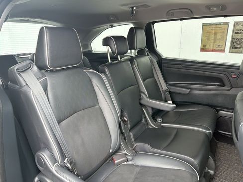 Used 2024 Honda Odyssey Elite image 7
