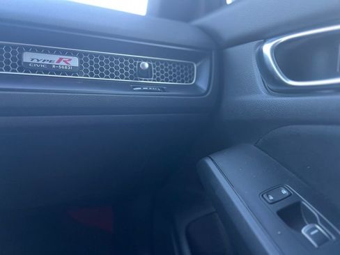 Used 2025 Honda Civic Type R image 19