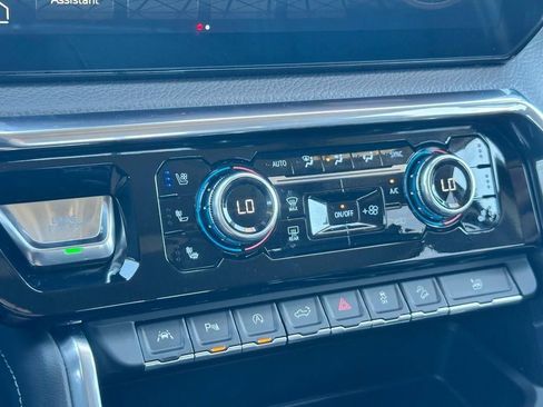 Used 2024 GMC Sierra 1500 Denali w/ Denali Reserve Package image 14