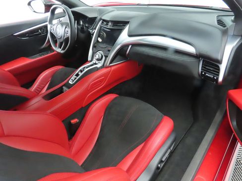 Used 2017 Acura NSX image 18