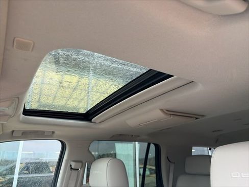 Used 2019 GMC Yukon Denali w/ Denali Ultimate Package image 25