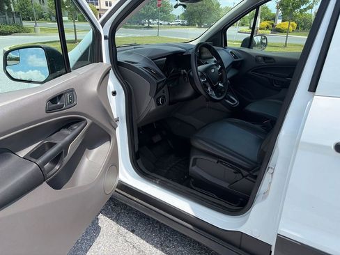 Used 2019 Ford Transit Connect XL FWD image 9