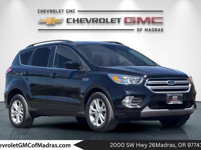 Used 2018 Ford Escape SE w/ SE Sync 3 Package
