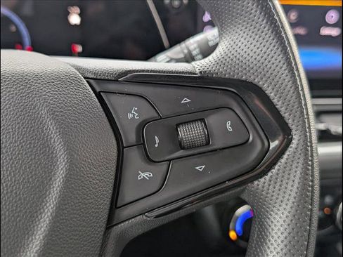 Used 2025 Chevrolet TrailBlazer LT w/ Driver Confidence Package image 16